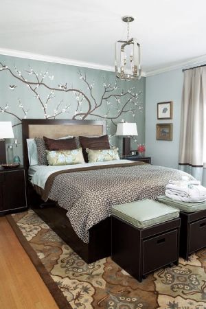 c24-Bedroom design by Erin Feasby with hand-painted silk wallcovering.jpg
